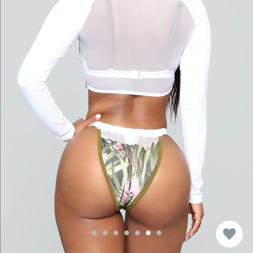 Bikini set - Picture 3 of 7